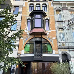 Casa Clementina - 3 Bedroom In A Art-nouveau House , Gent Belgien